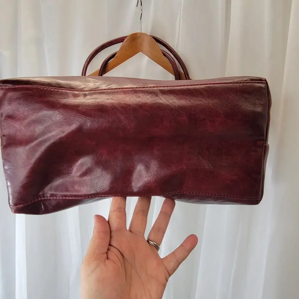 Liz Claiborne Dark Red Vegan Leather Oversized Tote w Tortoise and Gold Hardware